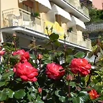Eva La Romantica Moneglia