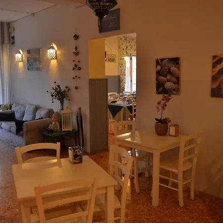 酒店 Eva La Romantica 2*